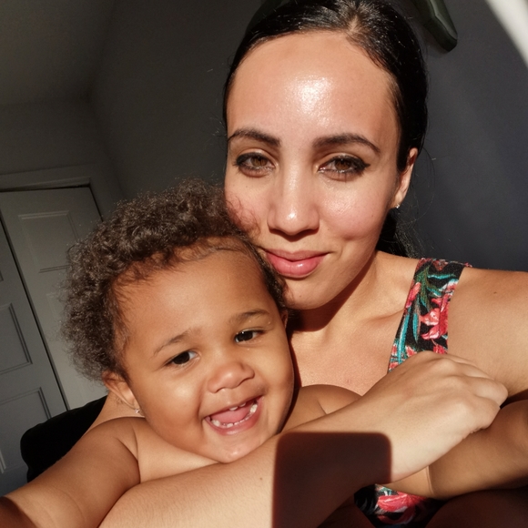 Meet your Posher, Mandie - Picture 1 of 1